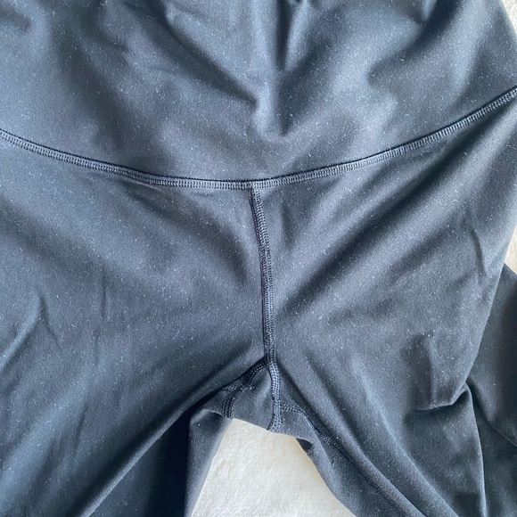 Victoria’s Secret Sport Leggings - Picture 3 of 4